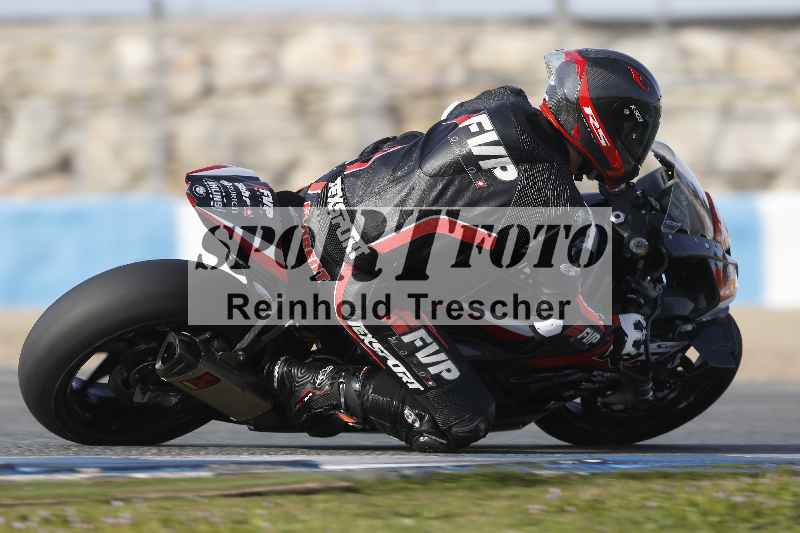 /Archiv-2024/01 26.-28.01.2024 Moto Center Thun Jerez/Gruppe gruen-green/backside